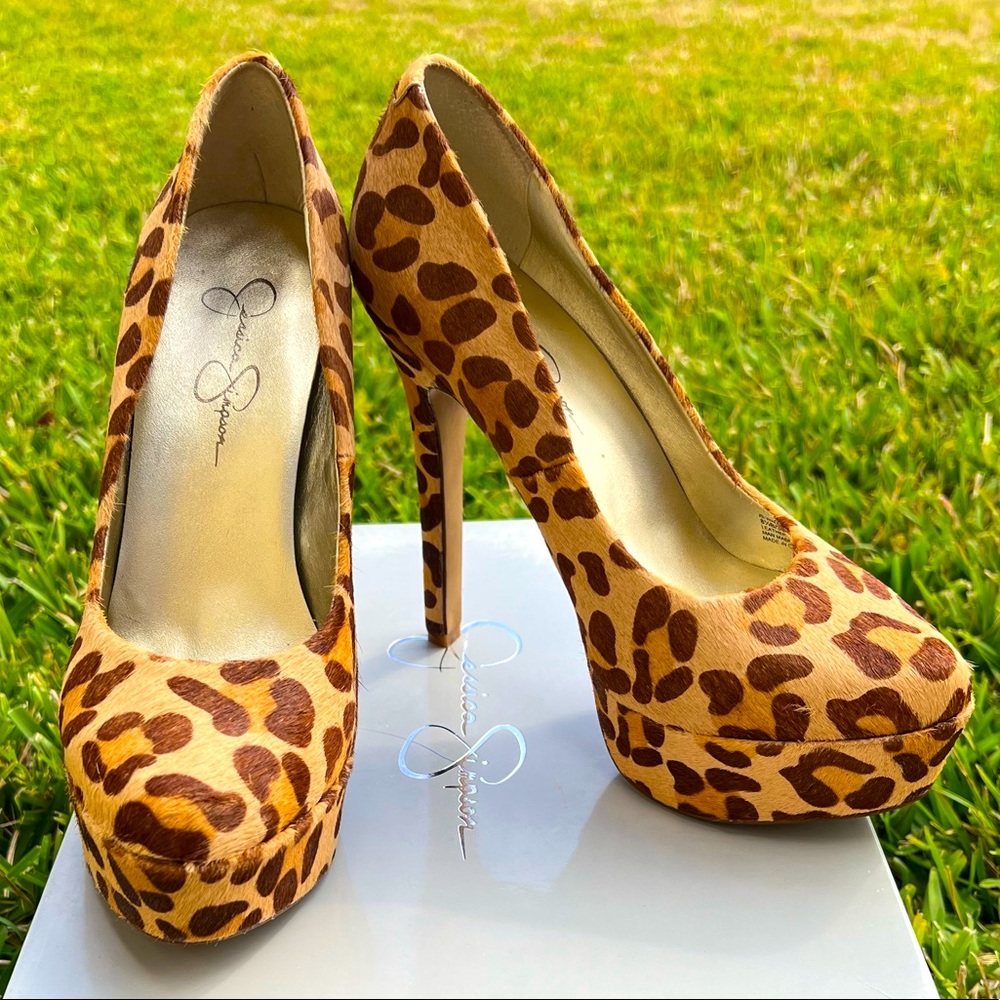 Jessica Simpson pony hair Wale heels